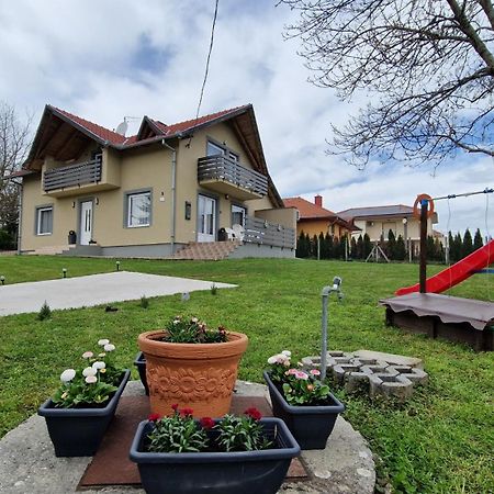 Silence Apartmanhaz Zalakaros Exterior foto